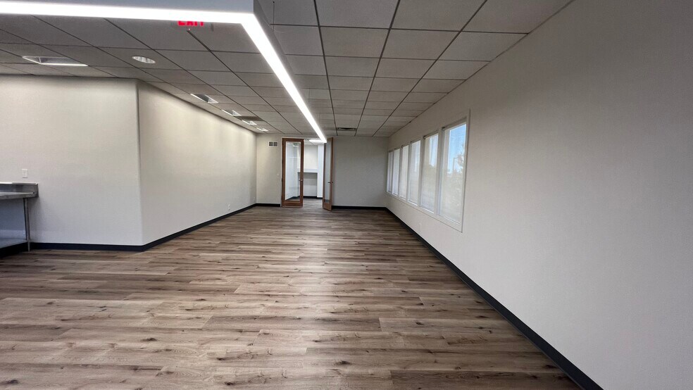 More Photos Of 14471 Chambers Rd, Tustin Loft Creative Space For Lease