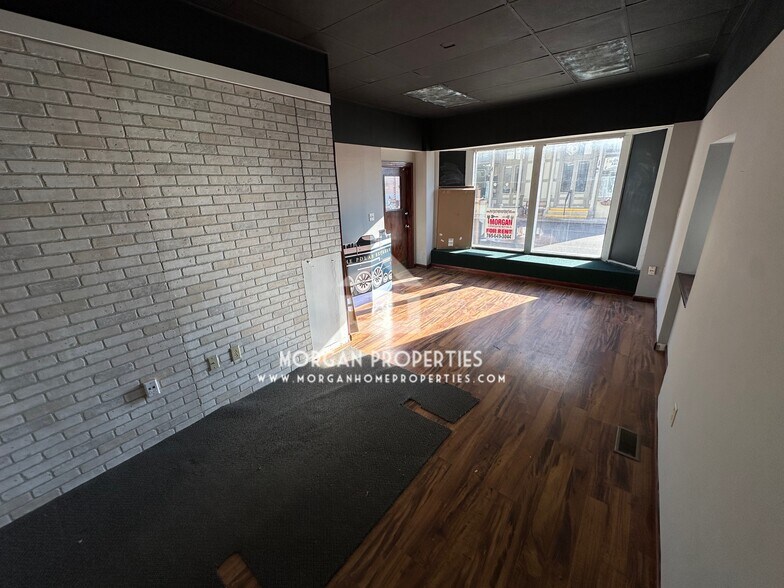 More Photos Of 512-516 Locust St, Middletown Storefront Retail Residential For Lease