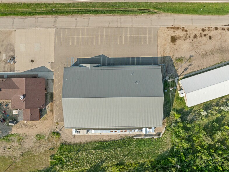 More Photos Of 7051 Highway 2 and 52 W, Minot Warehouse For Sale
