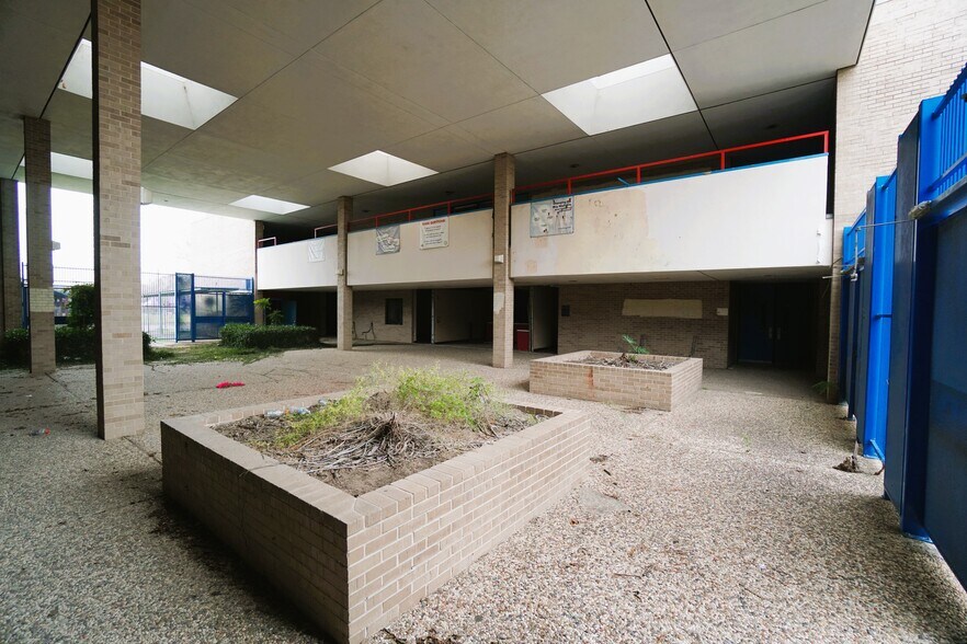 More Photos Of 5909 England St, Houston Schools For Sale