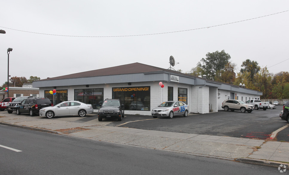 Primary Photo Of 111 Schwenk Dr, Kingston Auto Dealership For Sale