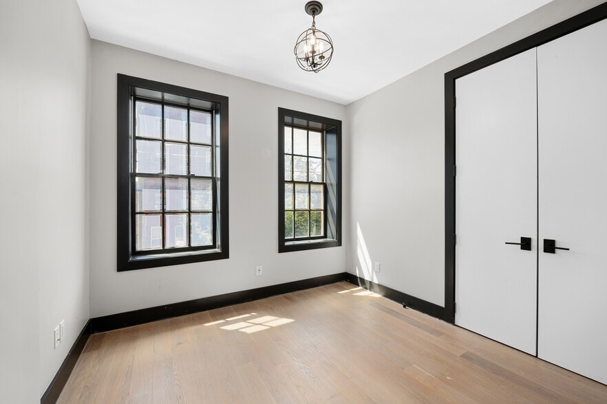 More Photos Of 208 15th St, Jersey City Apartments For Sale