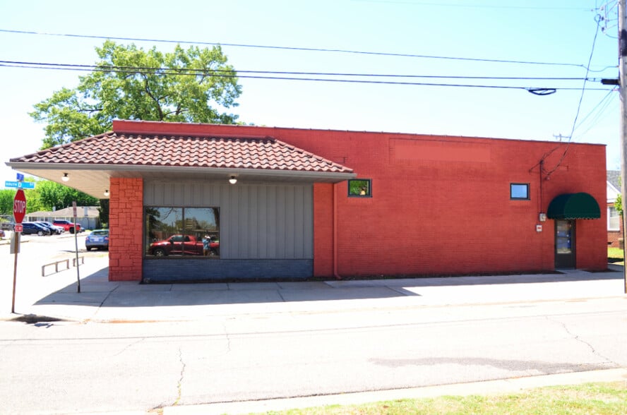 More Photos Of 500 S 20th St, Fort Smith Flex For Lease
