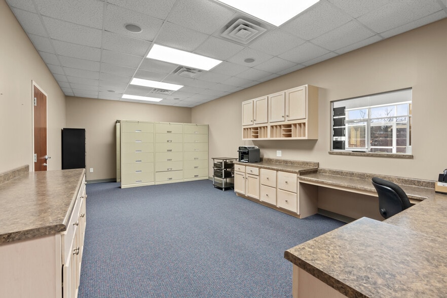 More Photos Of 600 W Salisbury St, Asheboro Medical For Lease