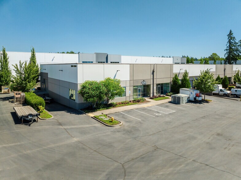 More Photos Of 19850-19990 SW 112th Ave, Tualatin Warehouse For Lease