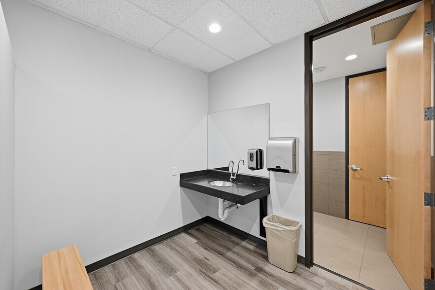 More Photos Of 630 Plaza Dr, Highlands Ranch Unknown For Lease