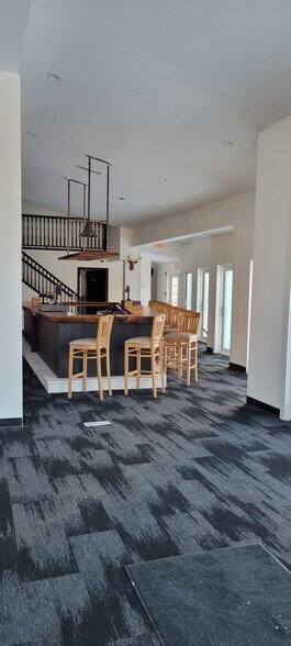 More Photos Of , Tannersville General Retail For Sale