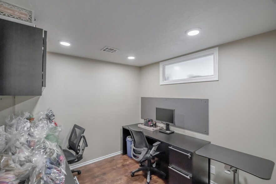 More Photos Of 1209-1215 Shortridge St SE, Albany Office Residential For Sale