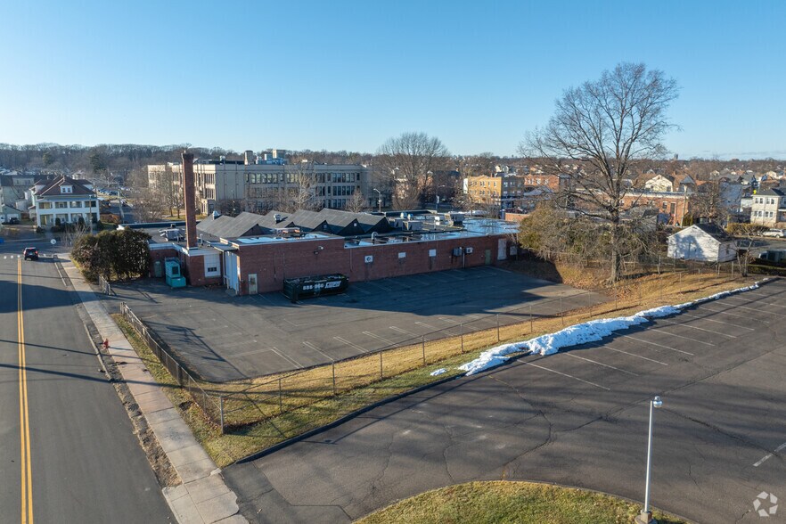 More Photos Of 650 Franklin Ave, Hartford Manufacturing For Sale