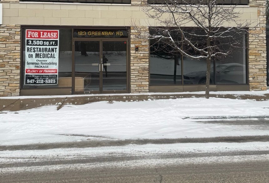 Primary Photo Of 123 Green Bay Rd, Wilmette Storefront Retail Office For Lease