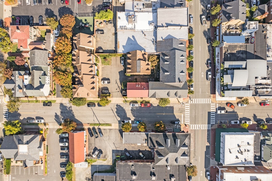 More Photos Of 1011 Charles St, Fredericksburg Loft Creative Space For Lease