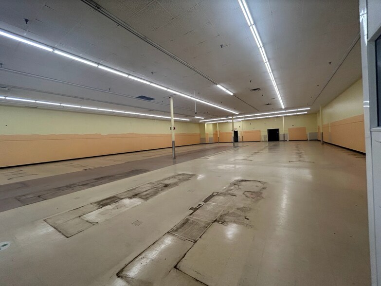 More Photos Of 191 Elm St, Milford Unknown For Lease