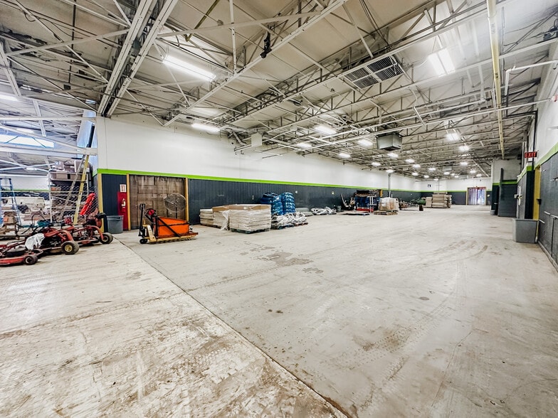 More Photos Of 141 Innovation Dr, Duncansville Warehouse For Lease
