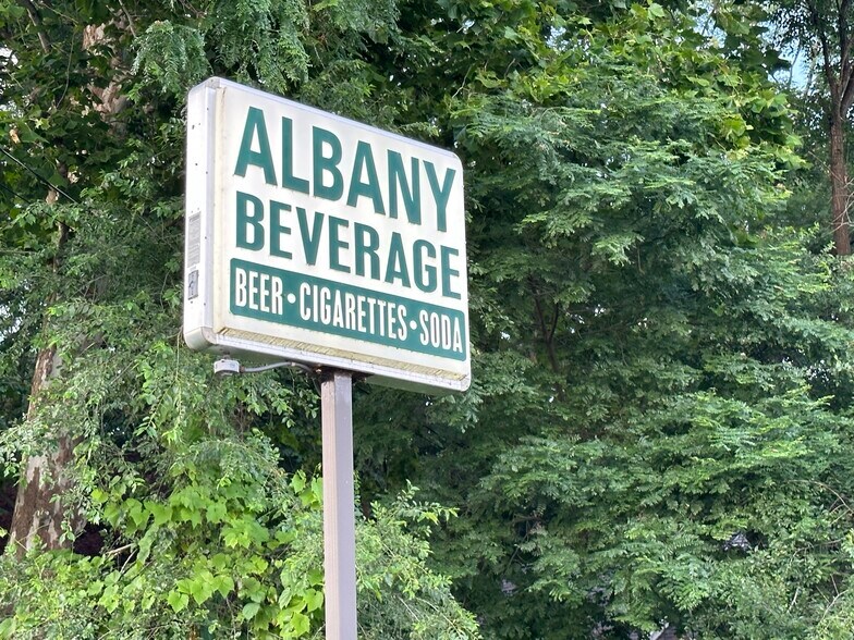 More Photos Of 3899 Carman Rd, Schenectady Freestanding For Sale