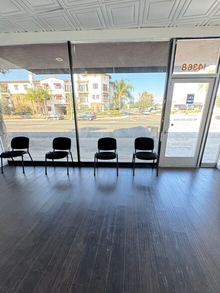 More Photos Of 14368-14370 Whittier Blvd, Whittier Storefront For Lease
