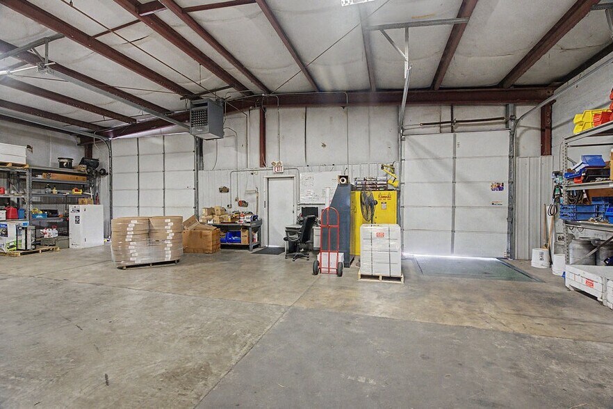 More Photos Of 254 Commerce Ct, Hopkinsville Industrial For Sale
