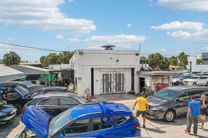 More Photos Of 15150 W Dixie Hwy, North Miami Beach Auto Repair For Sale