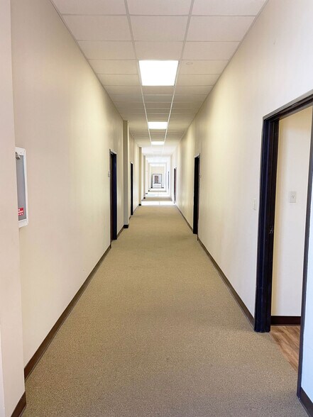 More Photos Of 162 Caddo Dr, Abilene Flex For Lease