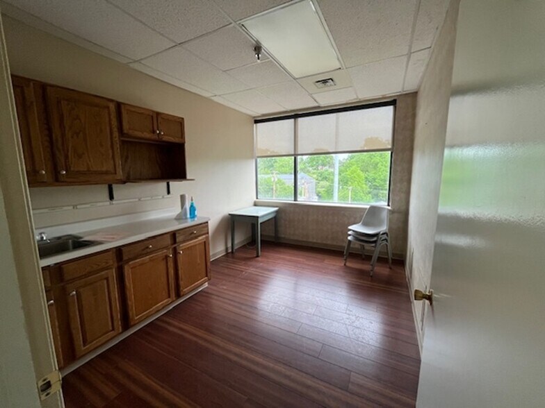 More Photos Of 603 Washington Rd, Pittsburgh Office For Lease