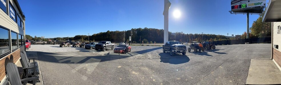 More Photos Of 277 Luther Seiber Blvd, Pioneer Restaurant For Sale