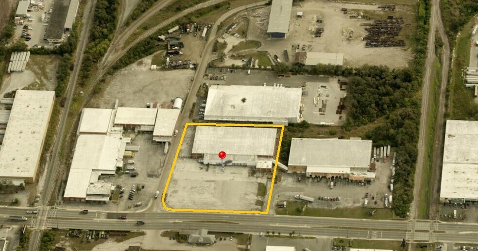 More Photos Of 5024 Uceta Rd, Tampa Distribution For Lease