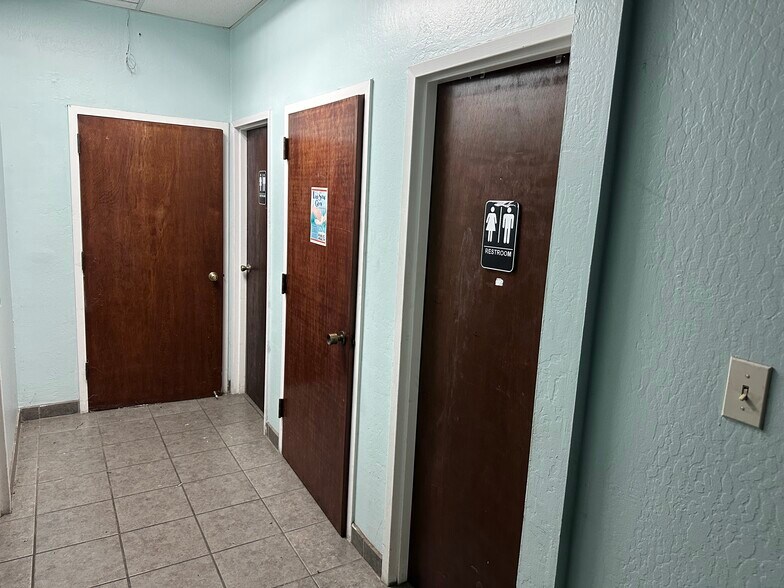 More Photos Of 3051 Corvin Dr, Santa Clara Service For Lease