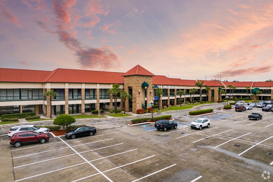 More Photos Of 6800 N Dale Mabry Hwy, Tampa Office For Lease