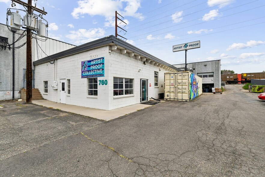 More Photos Of 790 Umatilla St, Denver Warehouse For Sale