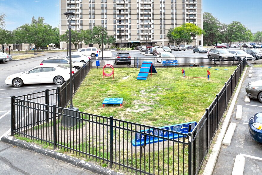 More Photos Of 101 Three Rivers N, Fort Wayne Apartments For Lease