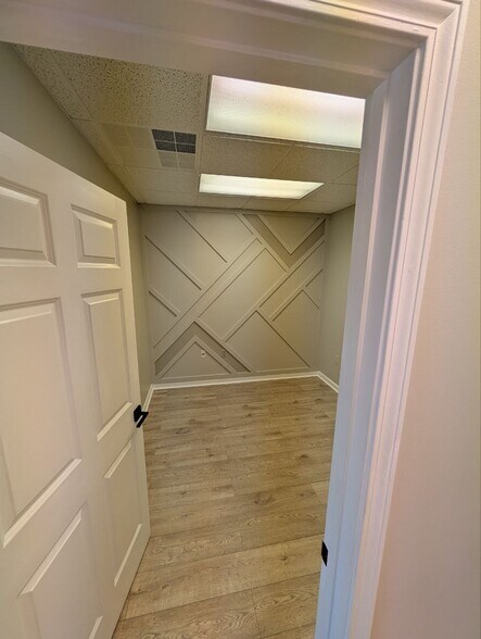 More Photos Of 10021 Park Cedar Dr, Charlotte Medical For Lease