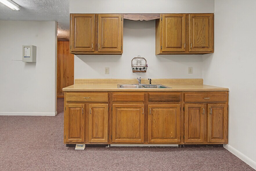 More Photos Of 219 N Main St, Spring Lake Bank For Sale