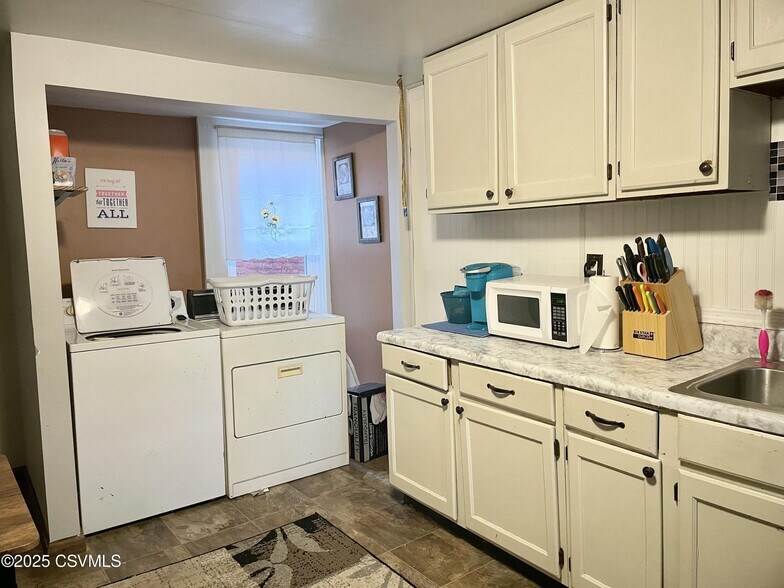 More Photos Of 427 Chestnut St, Mifflinburg Apartments For Sale