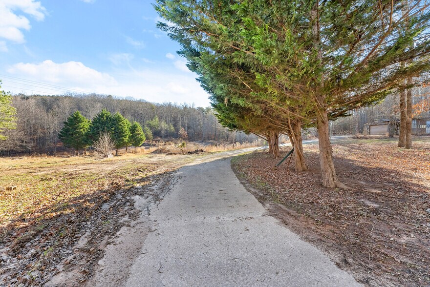 More Photos Of 438 Dixon Dr, Cleveland Land For Sale