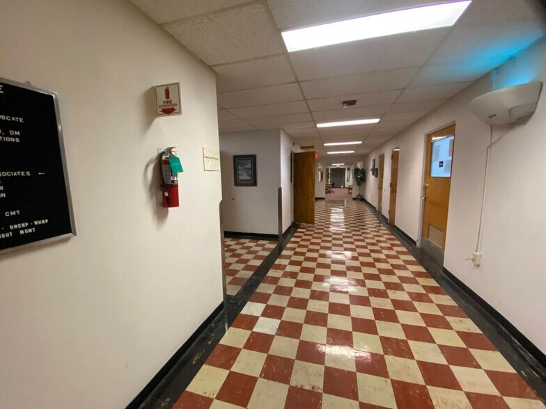 More Photos Of 25 Ewing St, Helena Medical For Sale