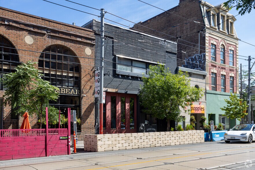 Primary Photo Of 1096 Queen St W, Toronto Storefront For Sale
