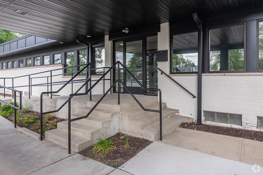 More Photos Of 3820 Central Ave, Lake Station Medical For Lease
