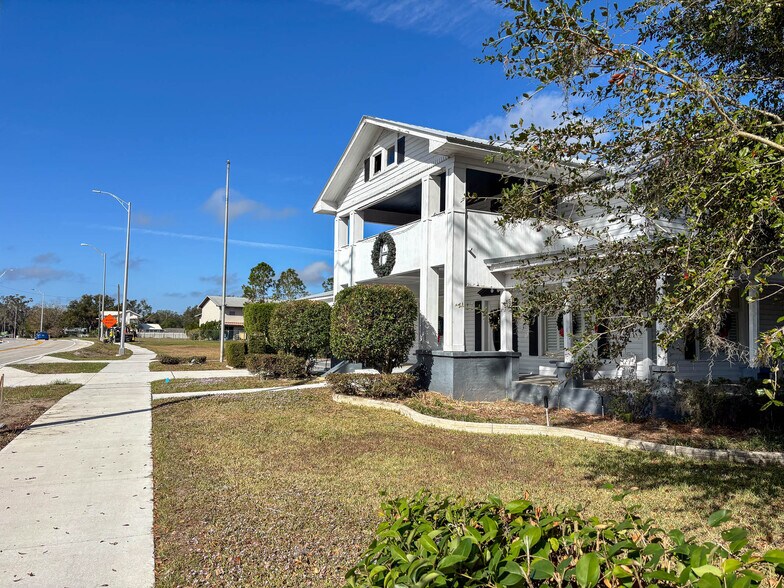 More Photos Of 945 E Broadway St, Fort Meade Specialty For Sale