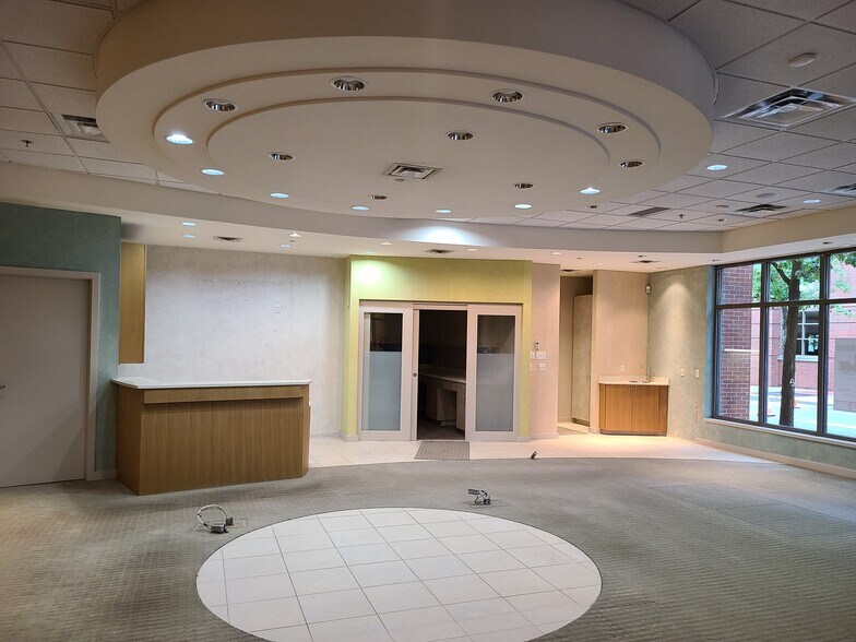 More Photos Of 262 Neil Ave, Columbus Medical For Lease