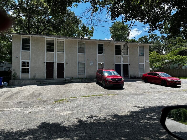 More Photos Of 2139 Aberdeen Ave, North Charleston Apartments For Sale