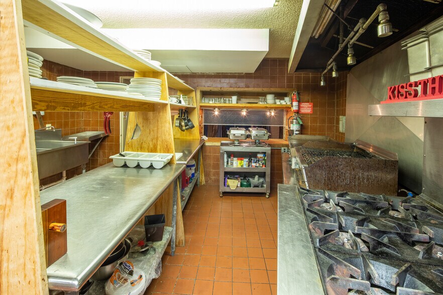 More Photos Of 2386 Colleen Dr, Canyon Lake Hotel For Sale