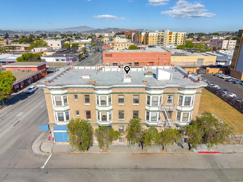 More Photos Of 315 25th St, Richmond Apartments For Sale