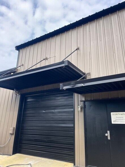 More Photos Of 4405 Dorchester Rd, Charleston Freestanding For Lease