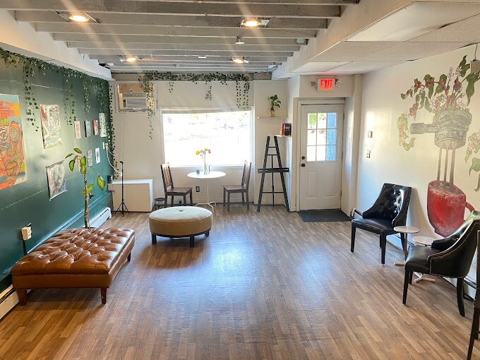 More Photos Of 2051-2055 Springfield Ave, Vauxhall General Retail For Lease
