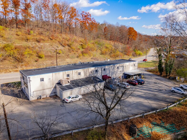 More Photos Of 1450 Pa-51, Clairton Office For Sale