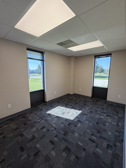 More Photos Of 3300 Commodity Ln, Green Bay Manufacturing For Lease