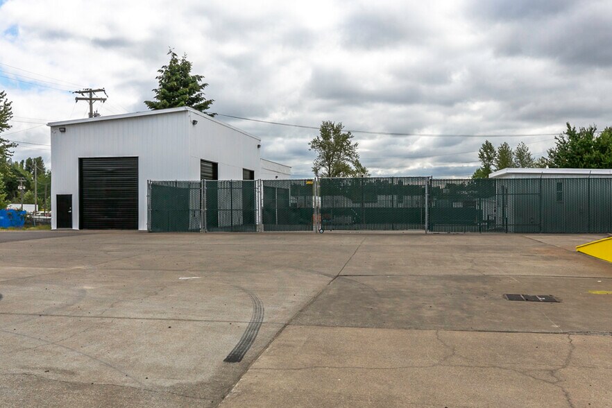 Primary Photo Of , Salem Unknown For Sale