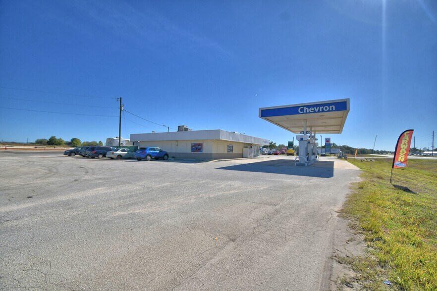 More Photos Of 16311 Highway 27, Lake Wales Service Station For Sale