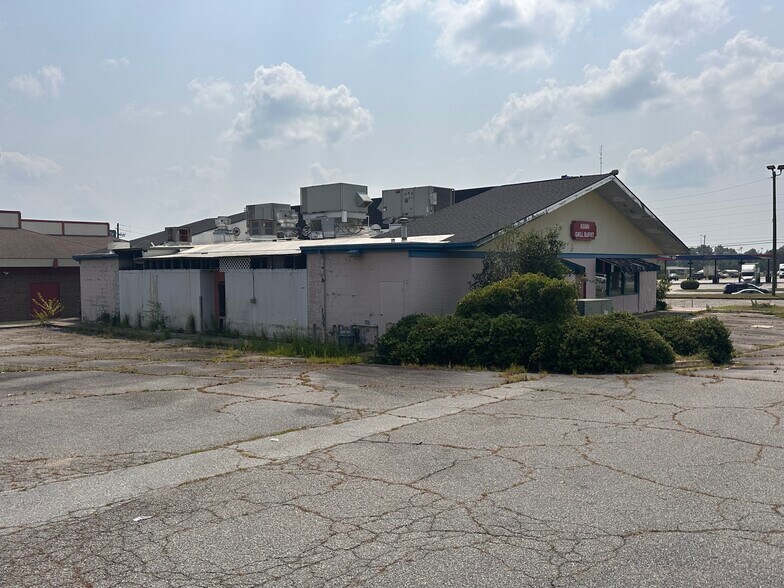 More Photos Of 2123 S Hwy 441, Dublin Restaurant For Sale