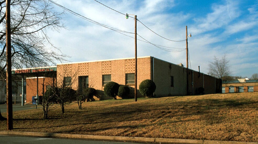 More Photos Of 401 W 32nd St, Charlotte Warehouse For Sale