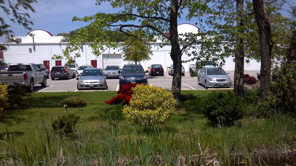 More Photos Of 2109 Main St, Chester Storefront Retail Office For Sale